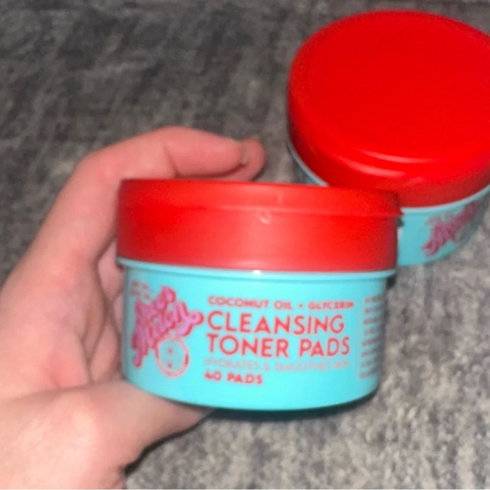 Sheer Melon Scented Cleansing Toning Pads Set Of Two